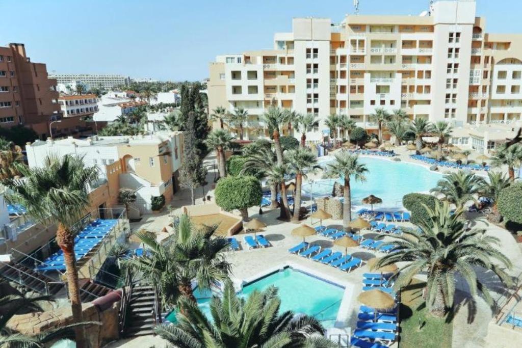 Hotel Ohtels Fenix Family Roquetas de Mar Exterior foto
